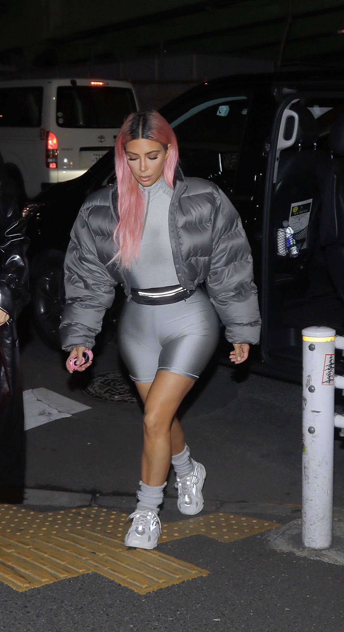 Kim kardashian yeezy outlet season 7