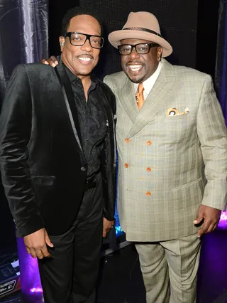 Familiar Faces - Charlie Wilson and Cedric the Entertainer chum it up like they knew each other from kindergarten. Soul Train Awards always makes folks feel like family.(Photo: Earl Gibson III/Getty Images for Centric)