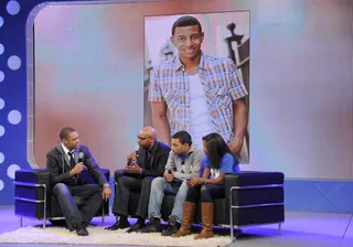 TJ Holmes Speaks with the Family of DJ Henry - DJ Henry’s father Danroy Henry Sr. tells the 106 audience to be great because they are a living breathing example of what success can be.(Photo: John Ricard/BET)