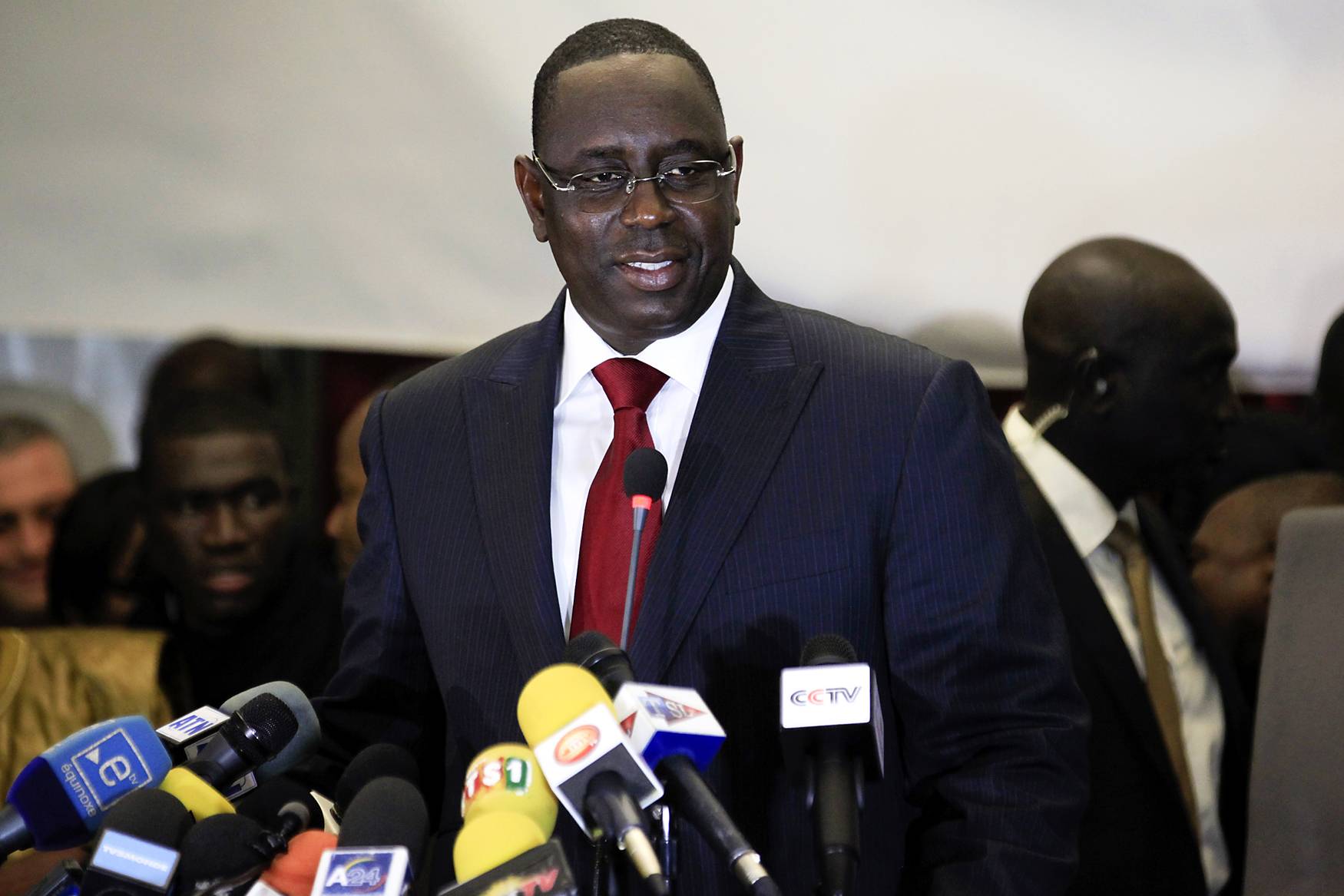 Senegal Peacefully Chooses New President - Former Prime Minister Macky Sall defeated incumbent President Abdoulaye Wade in Sunday’s run-off election. The smooth polling and Wade’s gracious concession of defeat have led many to call the election a &quot;great victory for democracy&quot; in Africa.\r(Photo: REUTERS/Joe Penney)