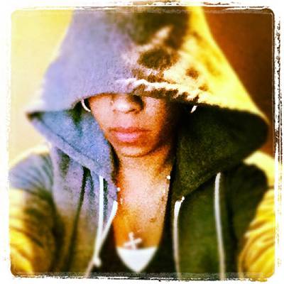 Keyshia Cole Gibson - @keyshiacole: R.I.P Trayvon Martin God bless your loved ones!!!!! http://t.co/PAOHtML3(Photo: Keyshia Cole via Twitter)