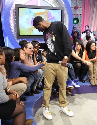 Help Me - Shorty Da Prince gets some wardrobe assistance from ladies in the livest audience at 106 &amp; Park, September 14, 2012. (Photo: John Ricard / BET).