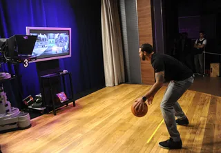 Wonderful - Deron Williams demonstrates &quot;NBA Baller Beats&quot; gameplay in &quot;pro&quot; mode at 106 &amp; Park, September 10, 2012. (Photo: John Ricard / BET)