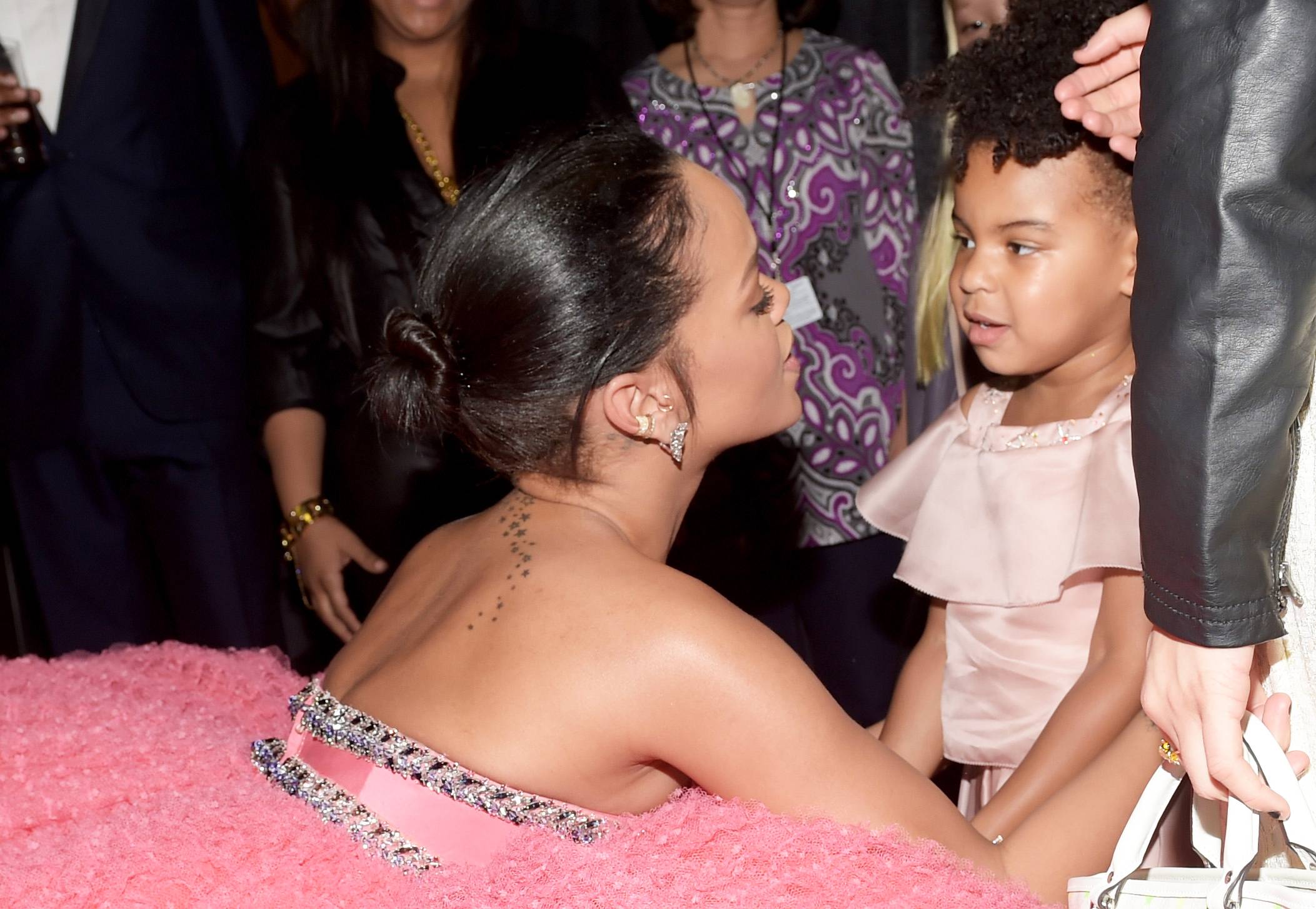 This Meme of Rihanna, Blue Ivy and the Carter Twins Is Just Too Good | News | BET