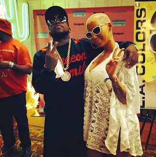 Big Boi @therealbigboi - &quot;#coachella&nbsp;#outkast20&nbsp;#Goftsuite&nbsp;#N---aslovefrees--t&quot;Who isn't a fan of hip hop/funk duo Outkast? Amber Rose is no exception. Wiz's wifey linked up with Big Boi at Coachella.(Photo: Big Boi via Instagram)