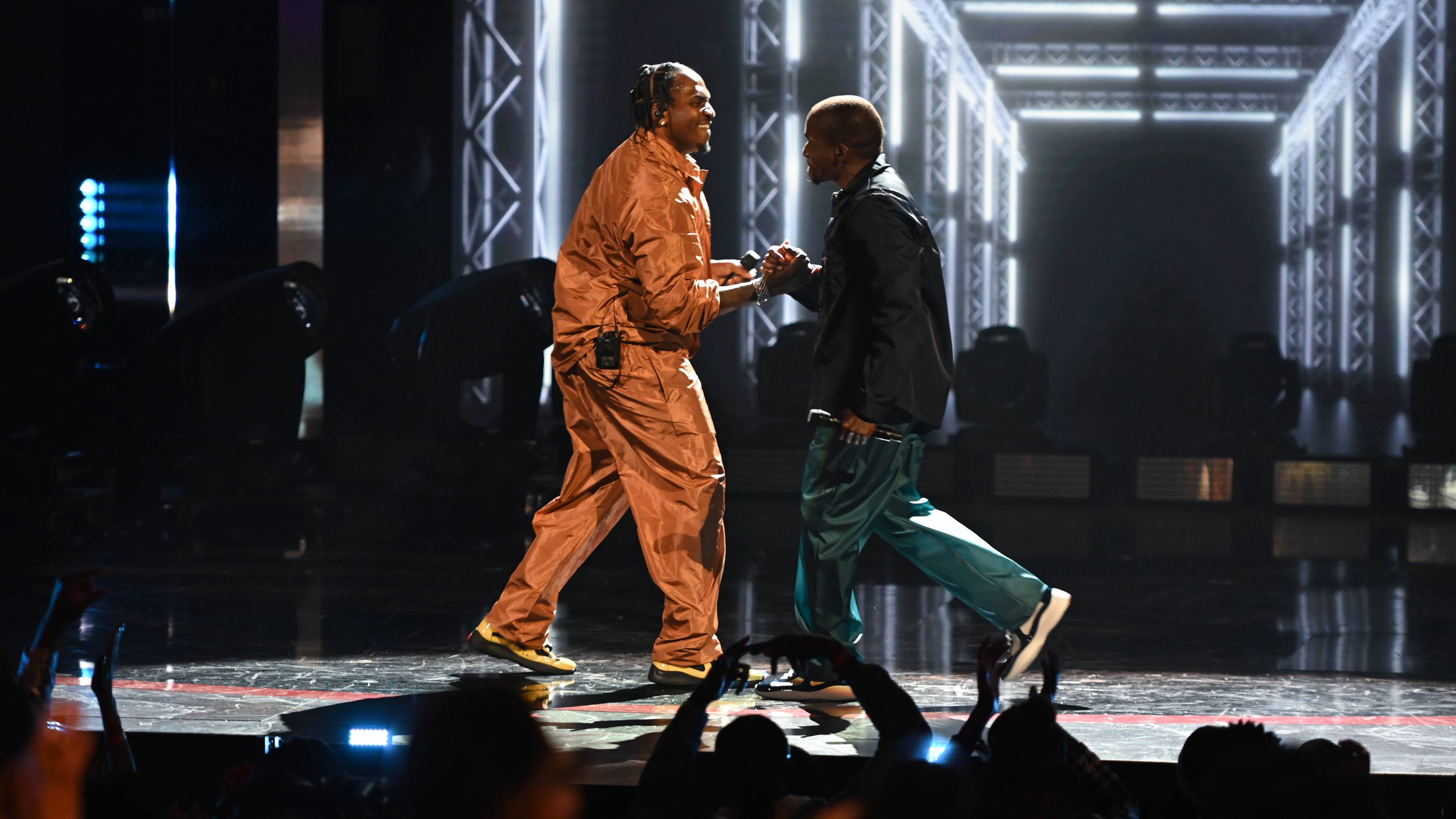 Hip Hop Awards 2022: Clipse Reunite For An Electric Performance Of "Grindin'" | News - Vimarsana News