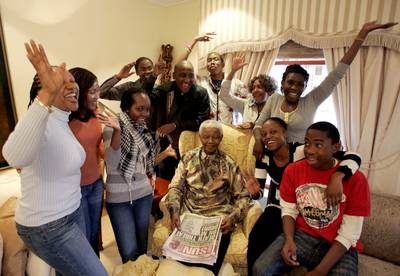 Third generation of Mandelas to lead tributes - Tributes to be given by the former leader's grandchildren Mbuso Mandela, Andile Mandela, Thanduxolo Mandela. Zozuko Dlamini and Phumla Mandela. (Photo: REUTERS/Themba Hadebe/Pool)