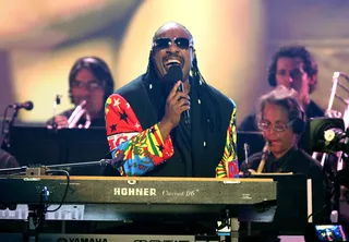 Motown Magic - Stevie Wonder performs during a tribute to Diana Ross, recipient of the 2007 Lifetime Achievement Award. (Photo: Getty Images/Getty Images)