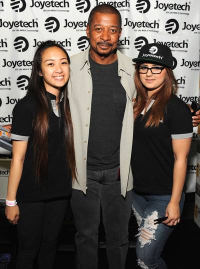 Cigarette Techonology - Actor Robert Townsend stops by to say hello to the lovely ladies of Joyetech. Joyetech offers a sleek cigarette alternative.(Photo: Angela Weiss/BET/Getty Images for BET)