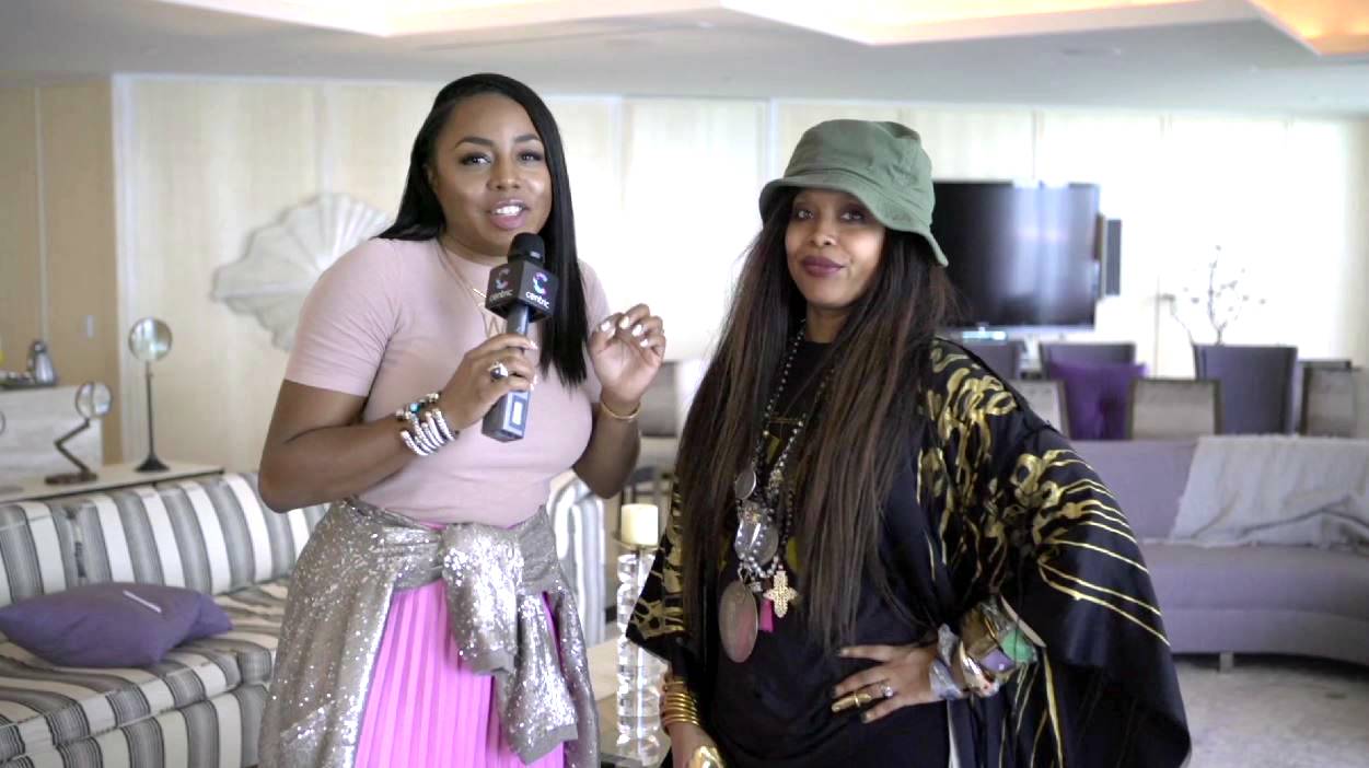Erykah Badu Teaches a Master Class on Well-Being at Leading Women Defined.