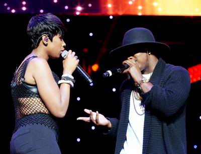 Double Dose - Ne-Yo joined Jennifer Hudson on stage to perform their &quot;Think Like a Man&quot; duet. (Photo : Earl Gibson/BET/Getty Images for BET)