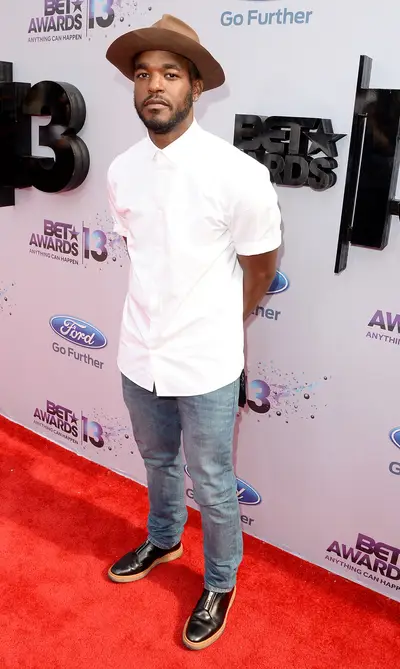 So Fresh - Music Matters artist Luke James gets his California cool on in denim and white. The crooner effortlessly exudes a sense of simple cool.  (Photo: Jason Merritt/BET/Getty Images for BET)