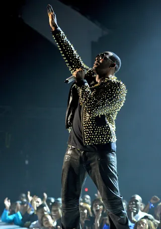 Old School Medley - R. Kelly got the whole crowd nostalgic and singing along when he began singing songs from his lengthy catalog. Though he didn't perform full songs, just the first verse from each song alone was enough to get everyone feeling good.(Photo: Kevin Mazur/Getty Images for BET)