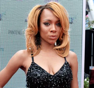 Mama Said - Rapper Lil' Mama&nbsp;is giving summer bronzed beauty with her shoulder-length bob colored a honey shade of blonde.   (Photo: Alberto Rodriguez/BET/Getty Images for BET)