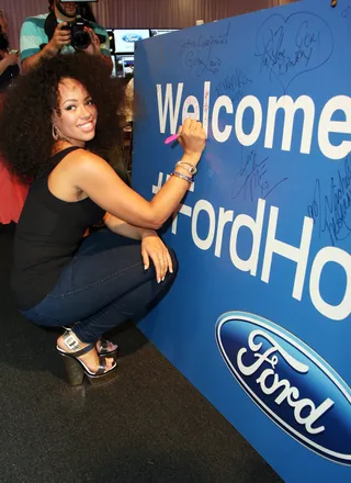 Autograph Please - Elle Varner co-signs (literally) the Ford Fusion.(Photo: Maury Phillips/BET/Getty Images for BET)