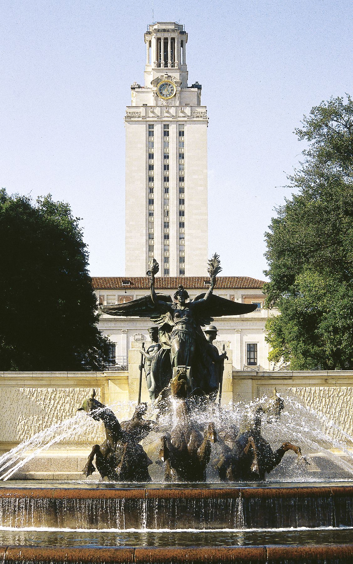 UT Austin Student Hit With Bleach Bomb - In August, Bryan Davis was a victim in a string of bleach bombing incidents targeting students of color at the University of Texas-Austin. Davis, like other students, had reported the incident to Austin police and said nothing had been done to stop the attacks.&nbsp;(Photo: Independent Picture Service/UIG via Getty Images)