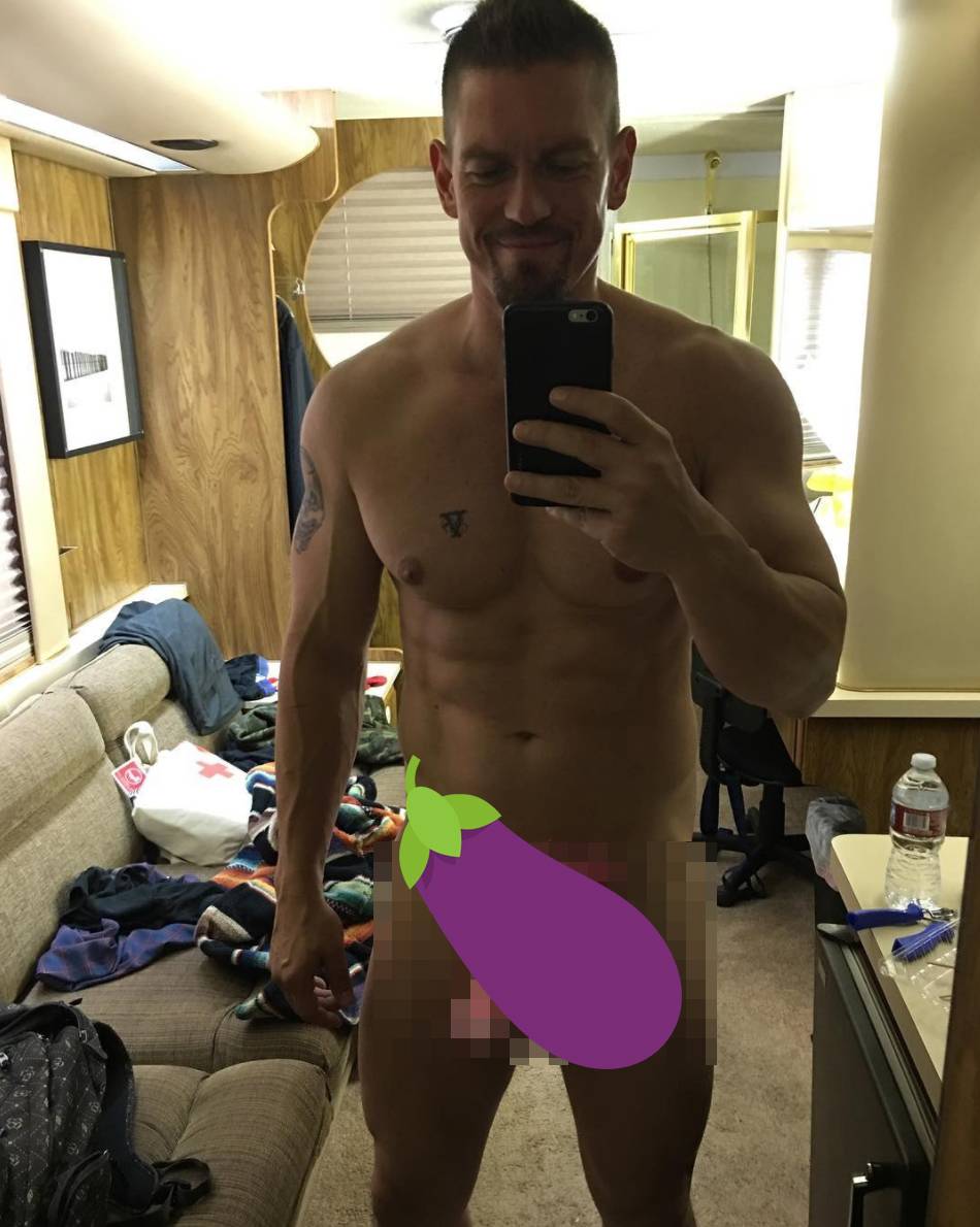 Steve Howey - The - Image 9 from 10 Epic Eggplants That Came Out to Play in  2016 | BET