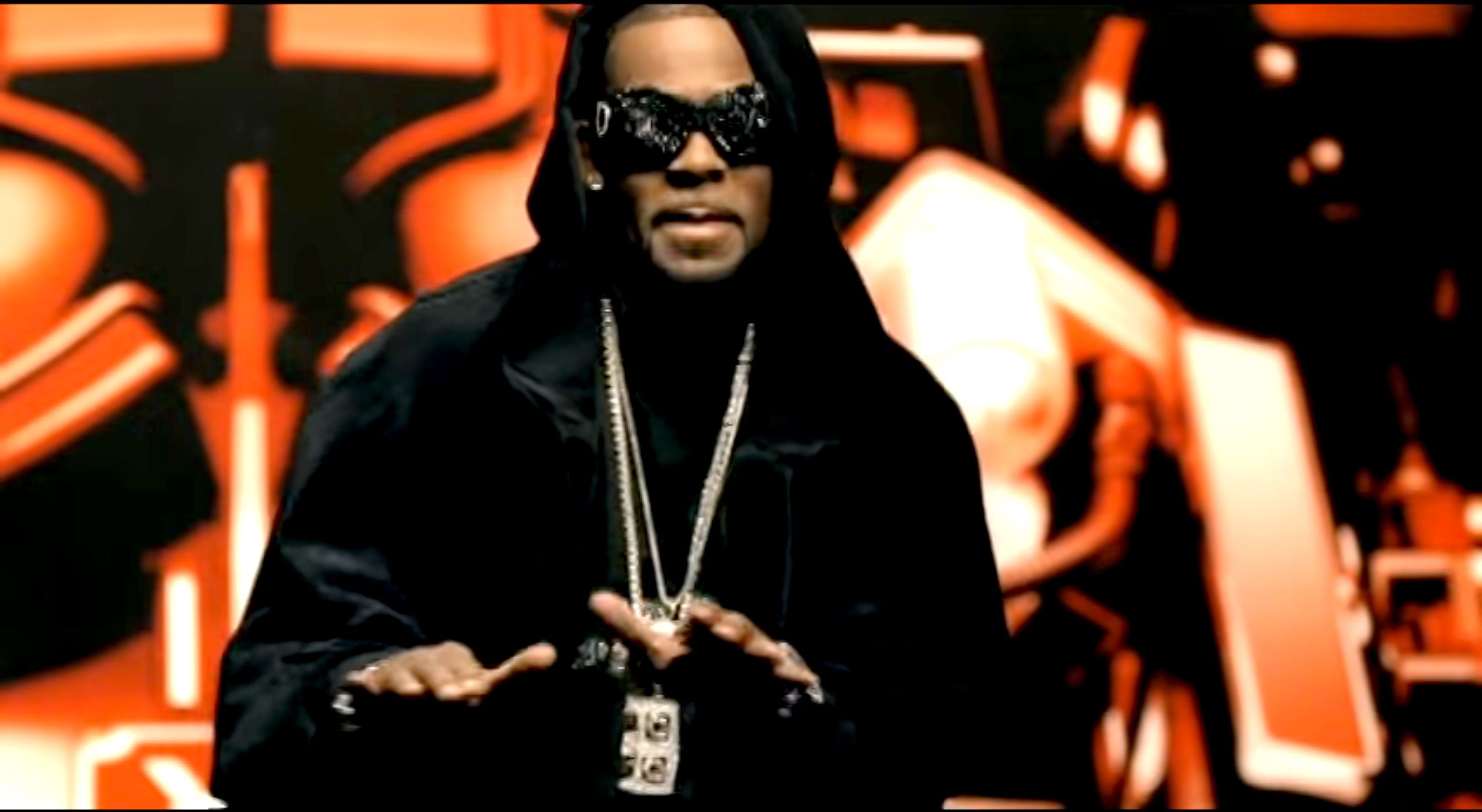 I'm a Flirt Image 10 from From Classy to Classics R. Kelly BET