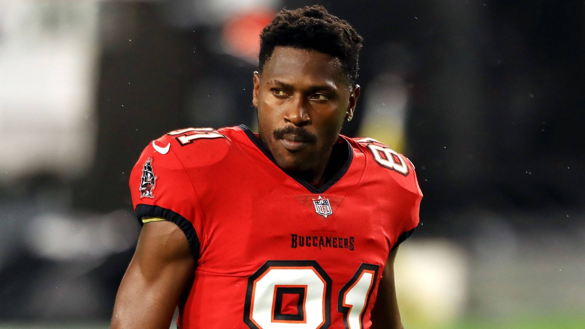 Tampa Bay Buccaneers Wide Receiver Antonio Brown Facing Arrest Over ...