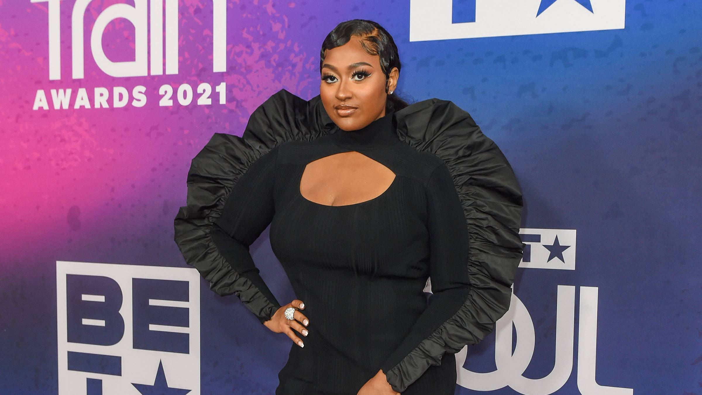 Jazmine Sullivan Receives A Heartfelt Letter From Her BAE Leading Up To