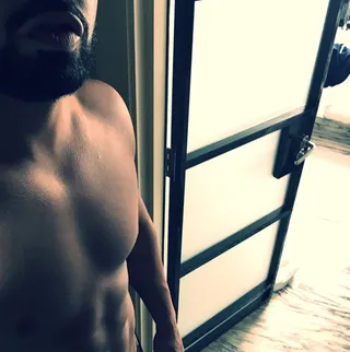 You're So Thotful - Shirtless Drake opens doors like the true gentleman he is.(Photo: Drake via Instagram)