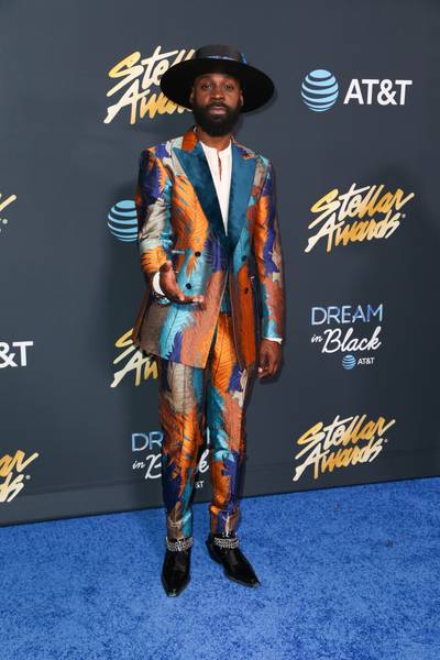 Mali Music wowed us with his custom made suit that featured a bold and colorful pattern. - (Photography By Gip III for Central City Productions) (Photography By Gip III for Central City Productions)