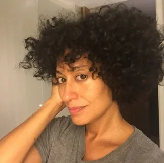 Tracee Ellis Ross @traceeellisross - "#TBT&nbsp;to when I washed my face but wouldn't take out my pins because I loved my fake bob so much!&nbsp;#cleanface"Every girl lives for that clean feeling at the end of the night when you get to wipe off all your makeup, even T-Murda!(Photo: Tracee Ellis Ross via Instagram)