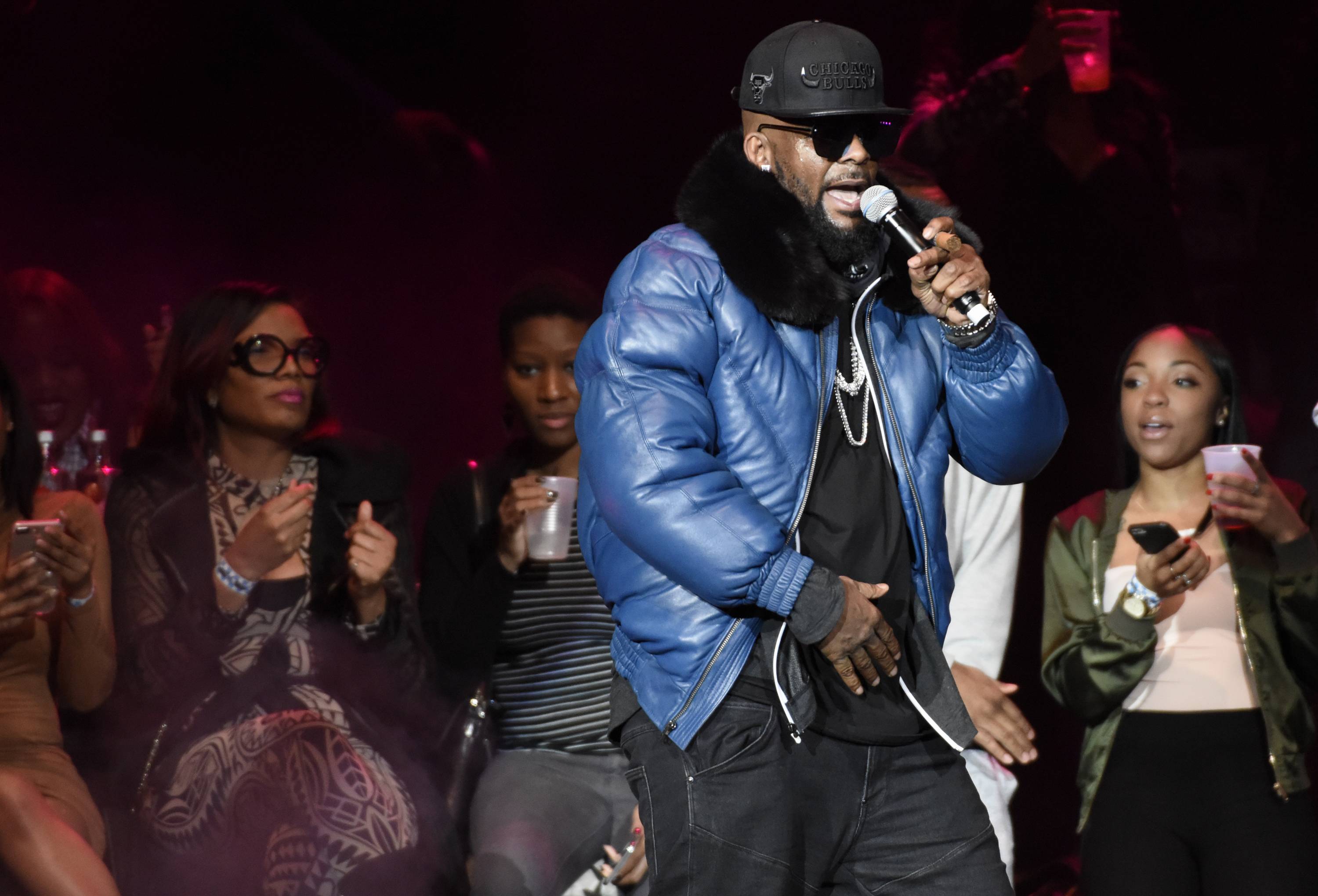This Latest Video Of R. Kelly On Stage Is Actually Disturbing | News | BET