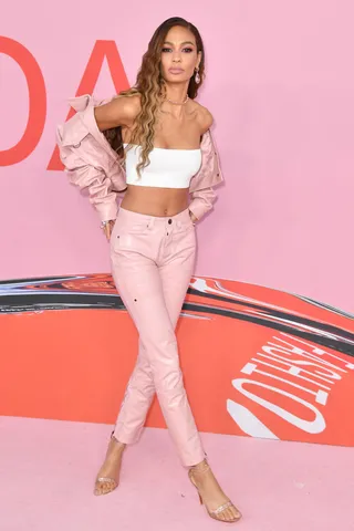 Joan Smalls - Joan Smalls looked modelesque as she posed in a blush leather&nbsp;Pyer Moss jacket and matching pants.(Photo: ANGELA WEISS/AFP/Getty Images)