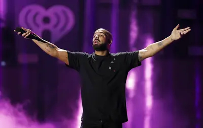 DRAKE - “LOOK ALIVE” (BLOCBOY JB FEAT. DRAKE) - (Photo: Christopher Polk/Getty Images for iHeartMedia)&nbsp;