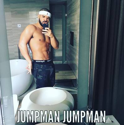 Drake @champagnepapi - &quot;Live on TNT I'm flexin ooooooh&quot;  The &quot;Hotline Bling&quot; rapper shows what else he's been working on ... those guns! He stunts his newly buff physique on the 'gram, and gets ladies everywhere all hot and bothered.(Photo: Drake via Instagram)