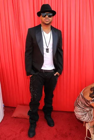 The-Dream - The-Dream wore embellished black pants with a black blazer and one of last year’s biggest trends, the fedora.(Photo: Frank Micelotta/PictureGroup)