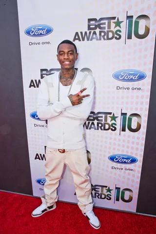 Soulja Boy - Soulja Boy had fun on the red carpet last year, rocking his all-white swag from head to toe.(Photo: Frank Micelotta/PictureGroup)