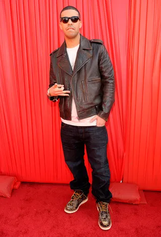 Drake - Drizzy Drake tops his white tee with a cool deconstructed leather jacket at the 2010 BET Awards.(Photo: Frank Micelotta/PictureGroup)
