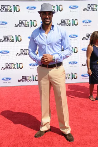 Boris Kodjoe - The always handsome Boris Kodjoe didn’t disappoint when he arrived on the red carpet last year in tan slacks and a gray fedora.(Photo: Gregg DeGuire/PictureGroup)