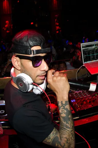 Go DJ! - Swizz Beatz takes on DJ duties at TAO nightclub in Las Vegas.(Photo: Al Powers / Retna Ltd)