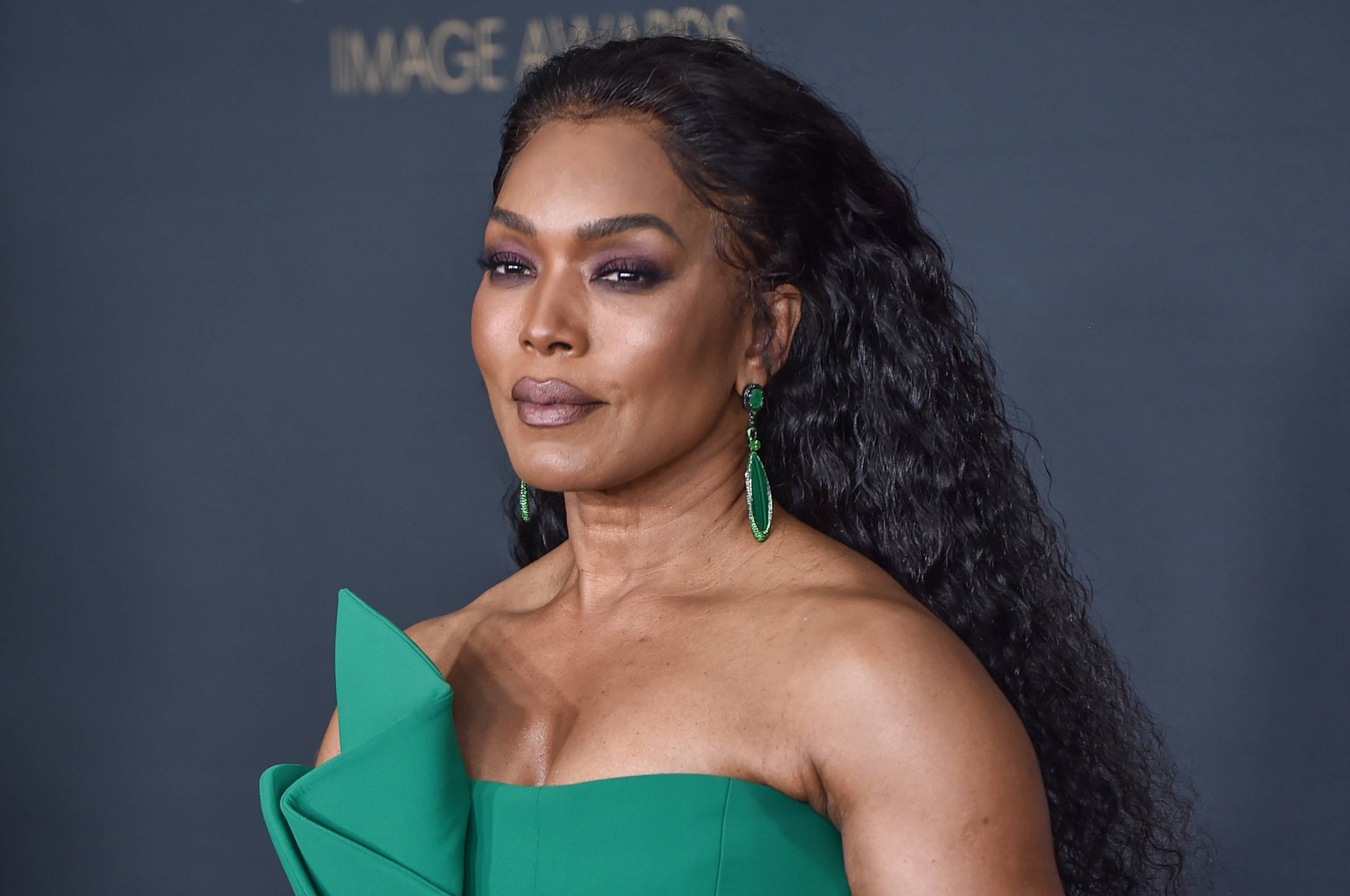 Angela Bassett Gives Update On ‘Black Panther’ Sequel After Letitia  Wright’s Injury