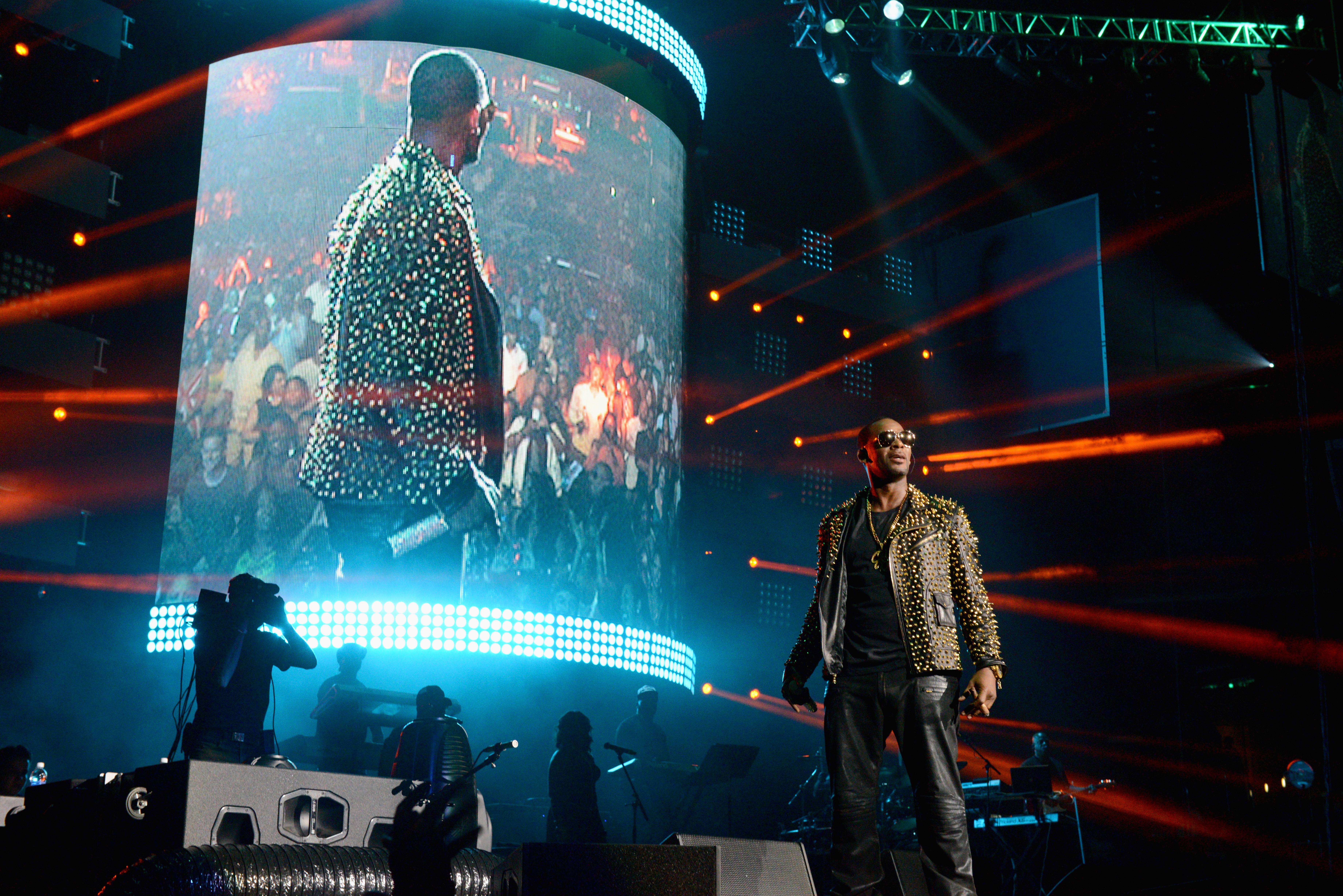 R. Kelly, BET Experience, the Jacksons, New Edition
