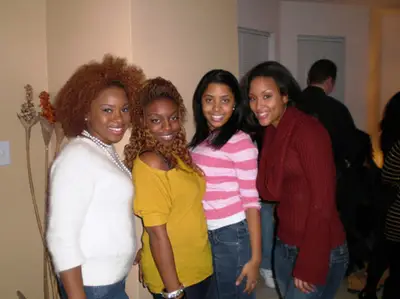 My Homegirls - Christmas' 07: Geselle, best friend Chanell, Valarie and me.