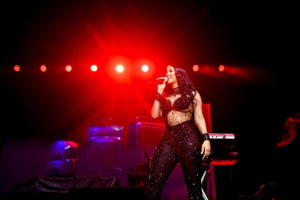 Queen Naija rocks the - Image 5 from Soul Train Awards 2022: Queen ...