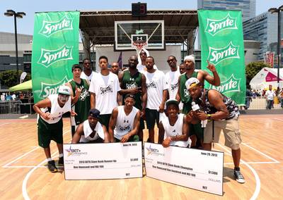 Slam Dunk Contestants  - Contestants gather for a group shot on the Sprite Court.(Photo: Jesse Grant/Getty Images for BET)