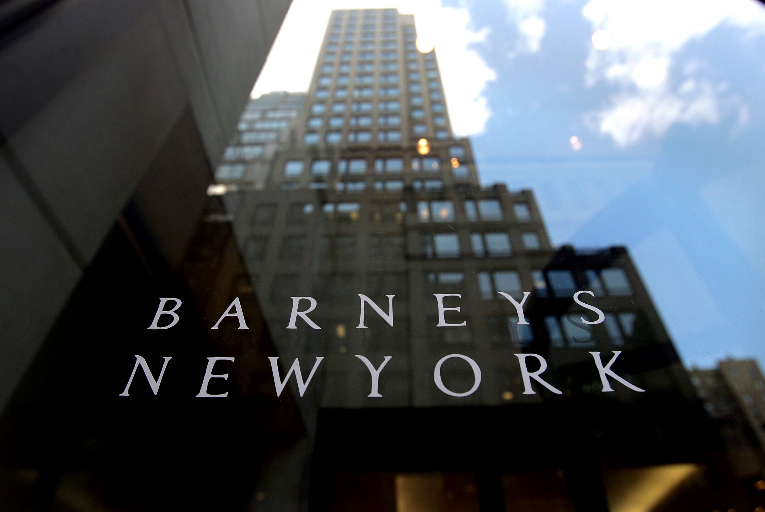 look-black-nj-couple-files-discrimination-lawsuit-against-barneys-for