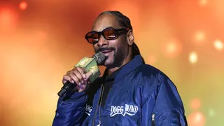 636329637TD00106_AOL_NewFro