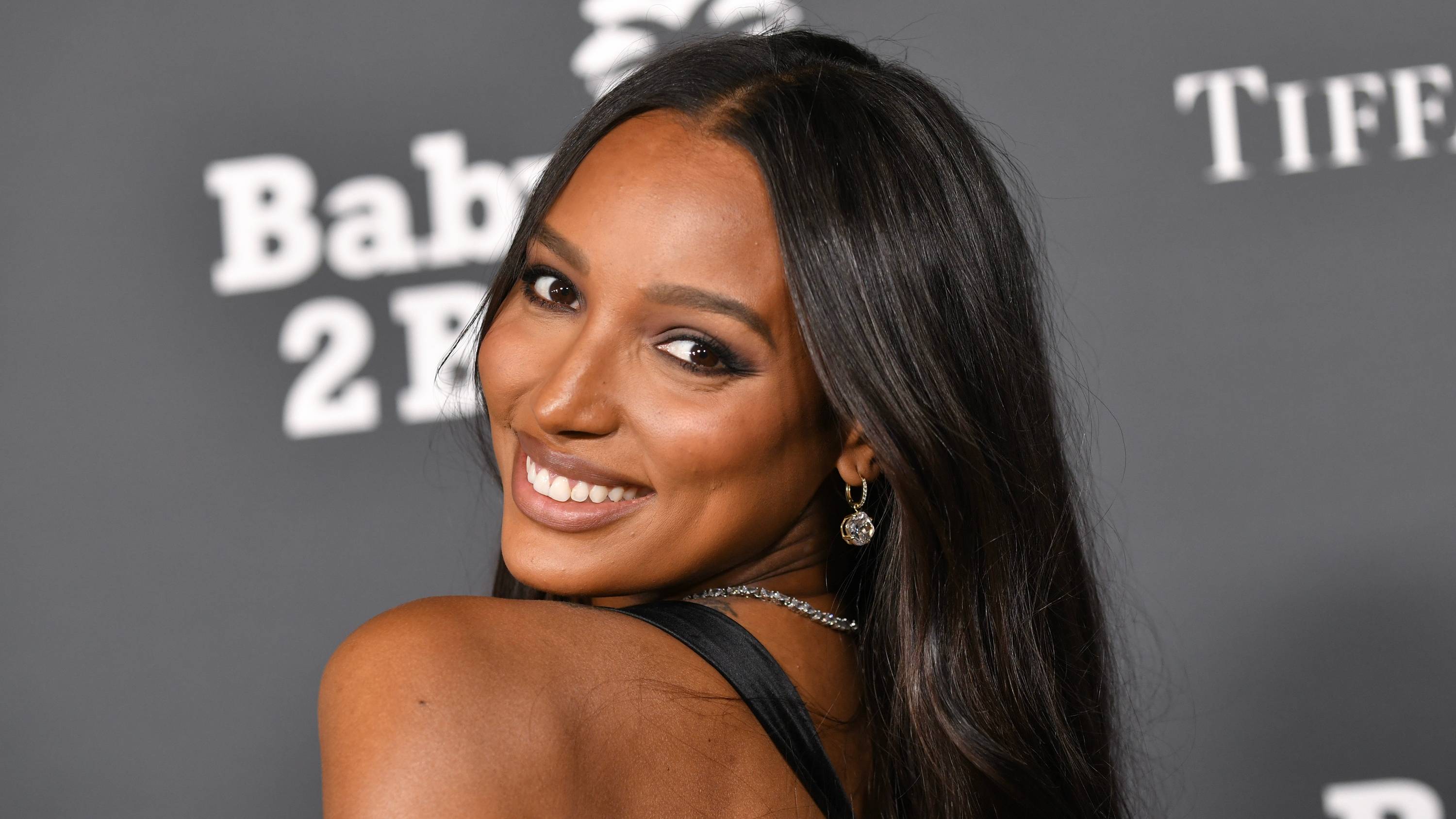 Jasmine Tookes attends the 2022 Baby2Baby Gala presented by Paul Mitchell at Pacific Design Center on November 12, 2022 in West Hollywood, California. 