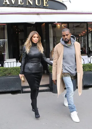 Oui, Paris - Kanye West and Kim Kardashian have lunch at the restaurant L'Avenue in Paris during Paris fashion week 2014.&nbsp;(Photo: KCS Presse / Splash News)