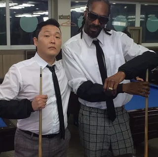 Snoop @snoopdogg - Snoop kicks it with &quot;Gangnam Style&quot; sensation Psy. It's rumored that the West Coast rapper may have a cameo in Psy's new video.(Photo: Snoop via Instagram)