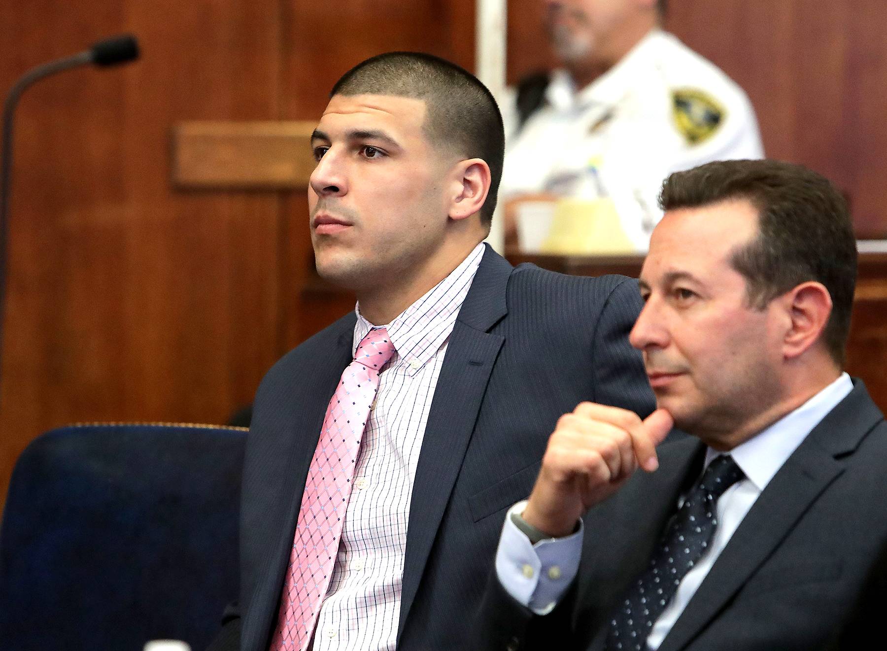 Aaron Hernandez's lawyer: Ex-Patriot sold his jersey number to