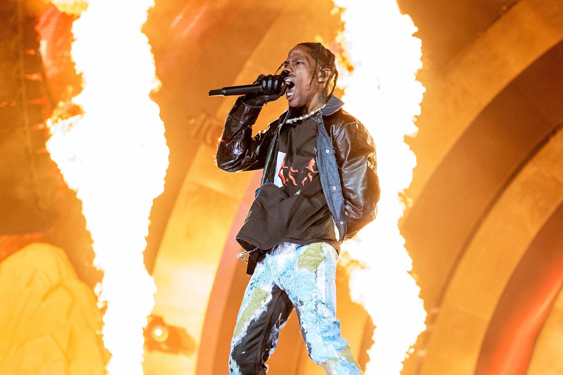 Travis Scott says he will cover funeral costs related to