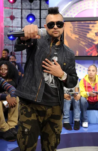 /content/dam/betcom/images/2012/10/Shows/106-and-Park-10-01-10-10/100212-shows-106-park-sean-paul-2.jpg