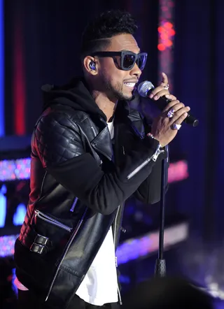 Shades - Miguel performs at 106 &amp; Park, October 2, 2012.(Photo: John Ricard / BET)